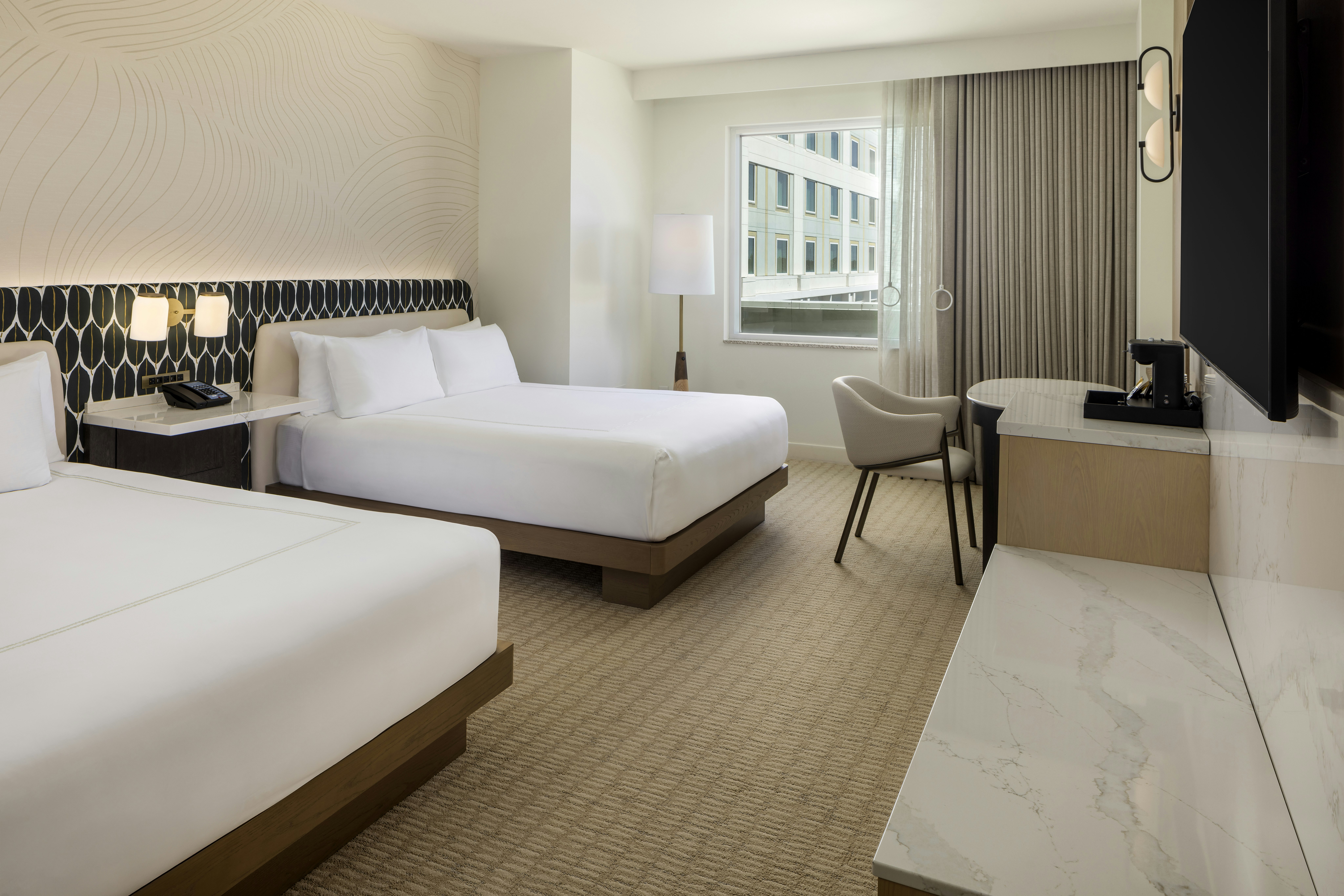 ROOM, 2 QUEEN BEDS, POOL VIEW, ACCESSIBLE