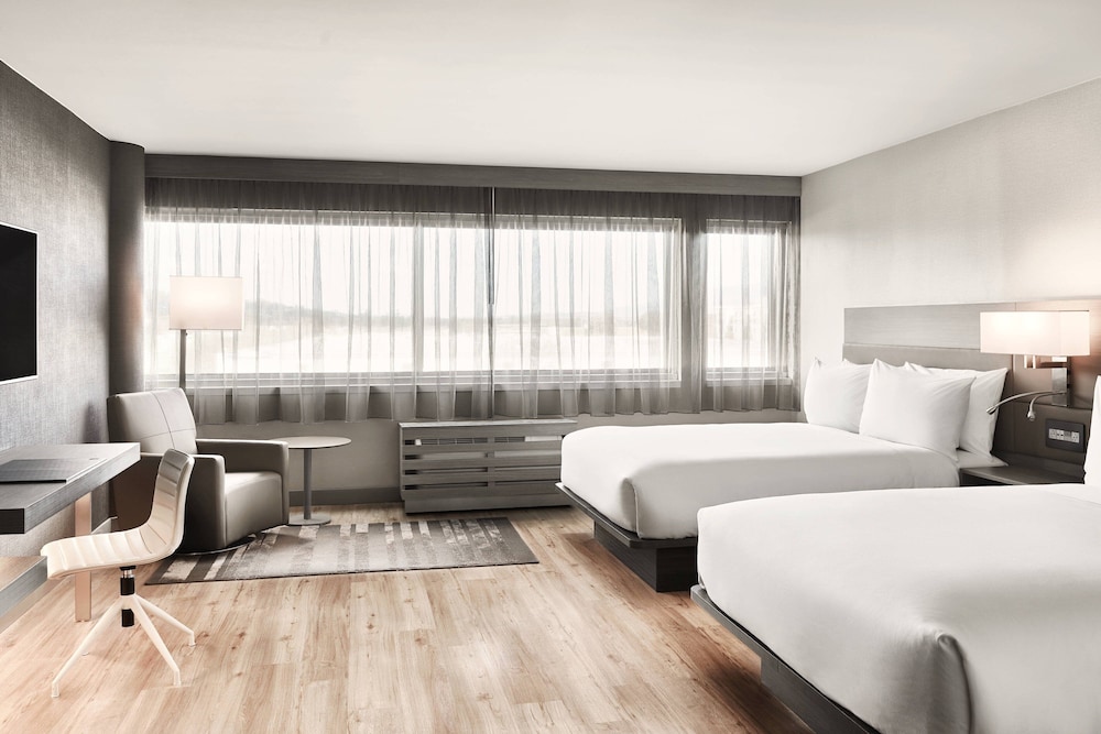 AC Hotel by Marriott Pleasanton 12/62