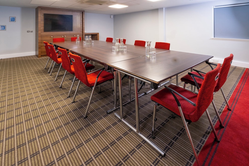Express By Holiday Inn Birmingham Oldbury 58/61