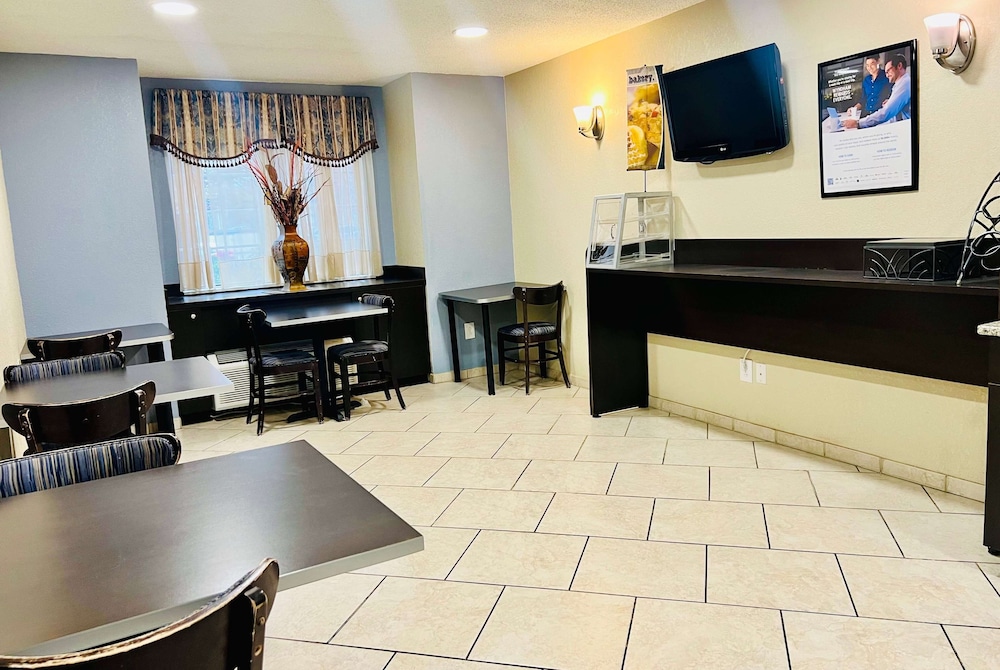 Microtel Inn Suites By Wyndham Georgetown 42/59