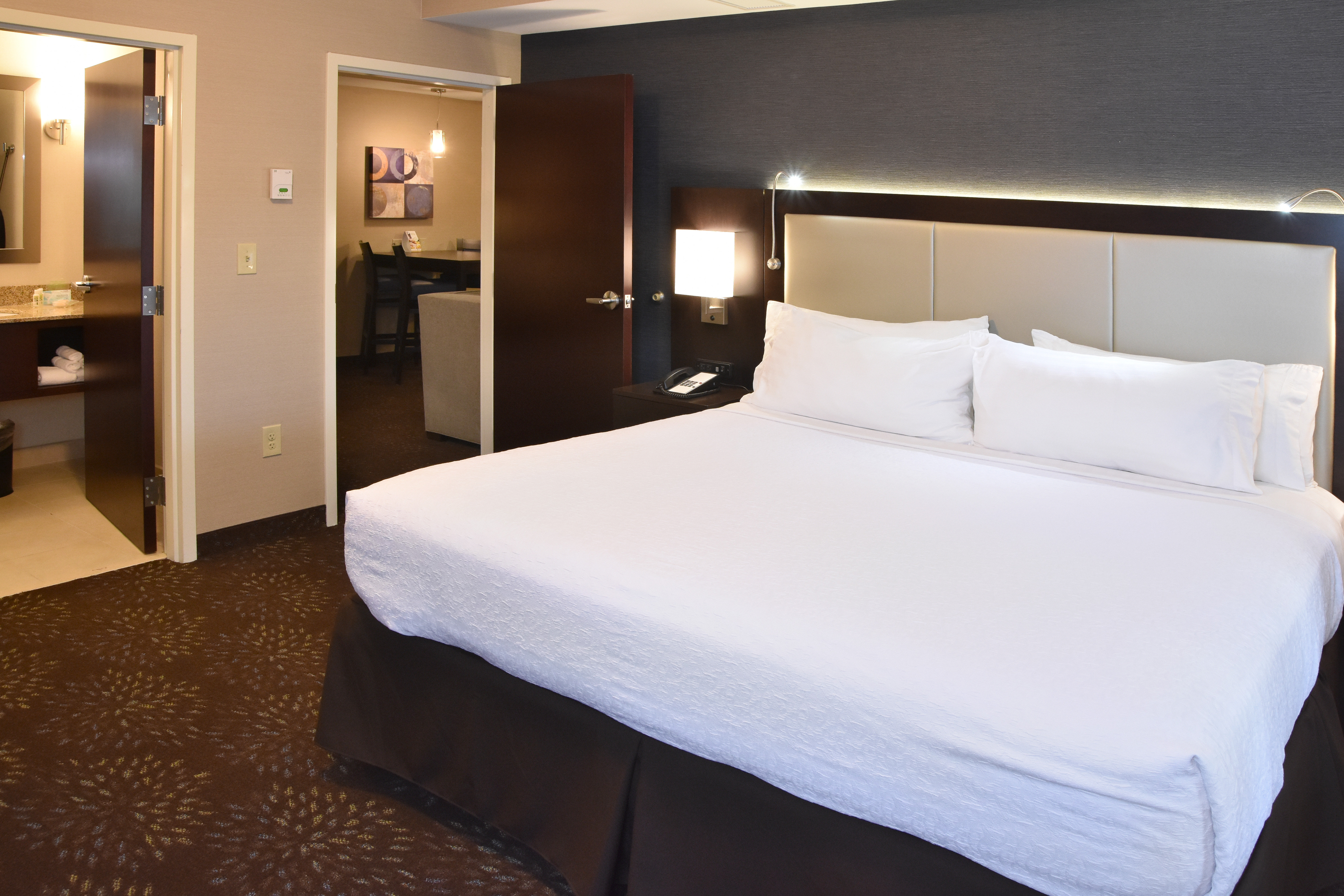 Holiday Inn Canton (Belden Village) 35/72