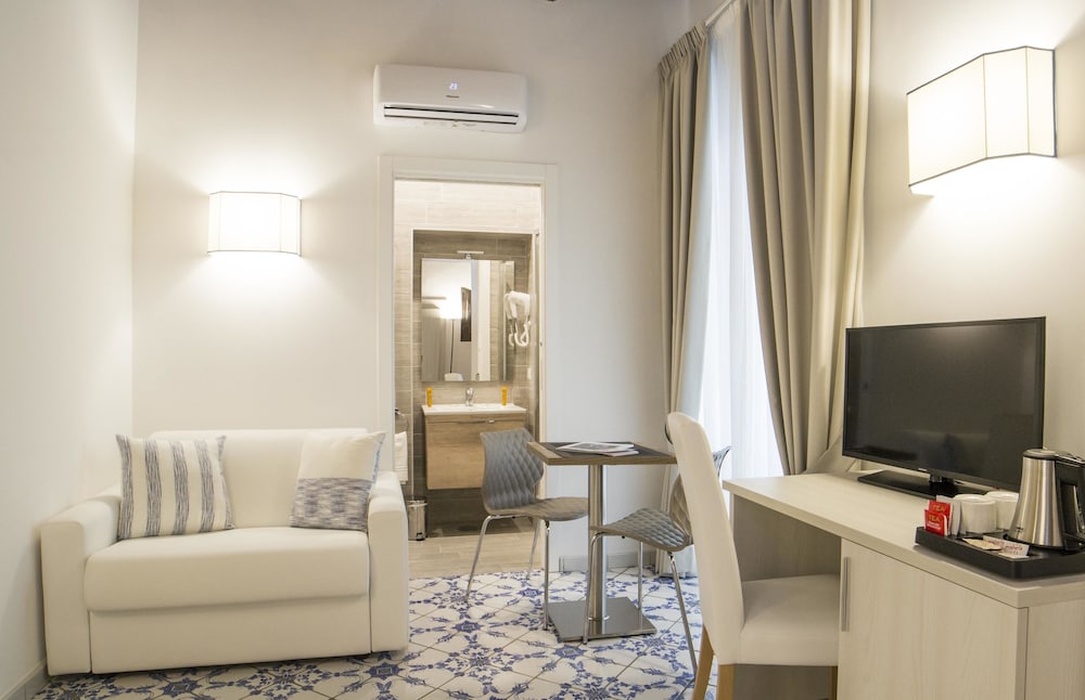 Morelli Suite 38/50