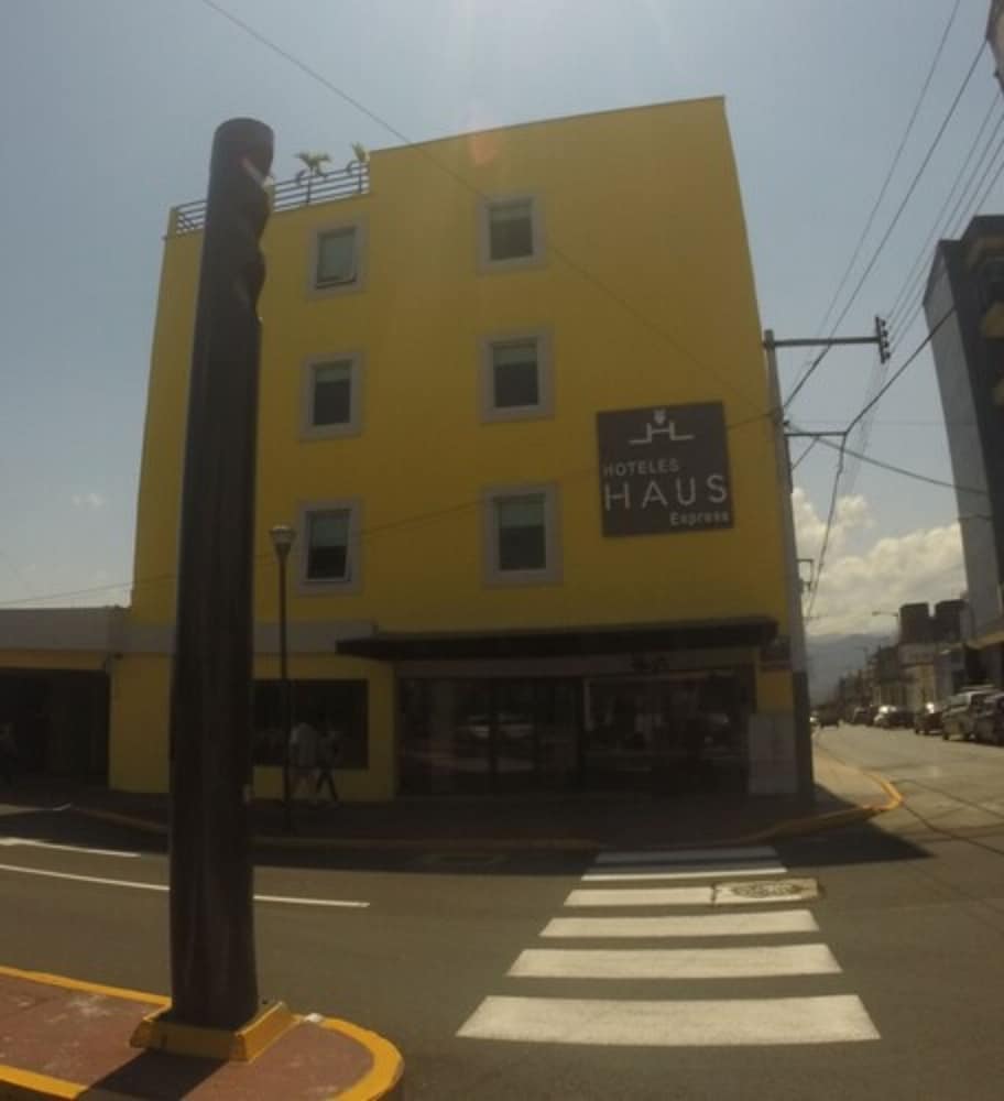 Hotel Haus Express 1/28