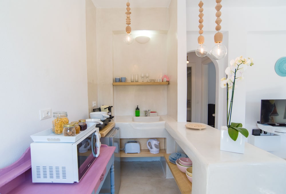 Lagadi Suites 50/67