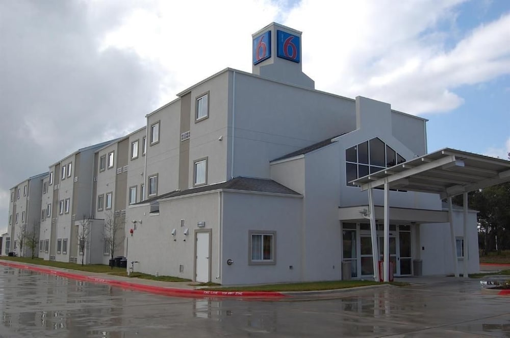 Motel6 Cedar Park, TX 24/31