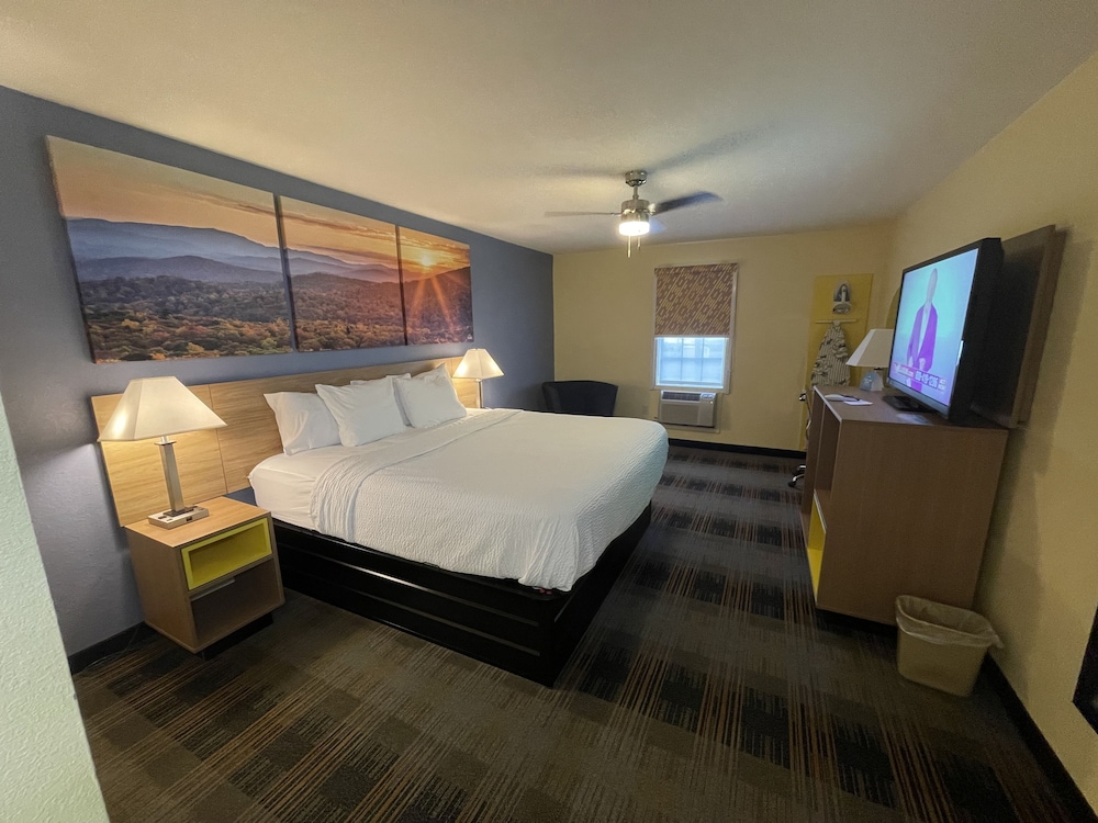 Days Inn by Wyndham Holladay 22/50