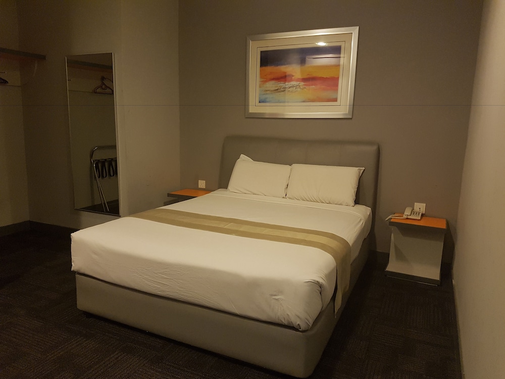 Swing & Pillows at UPAC Pudu 21/37