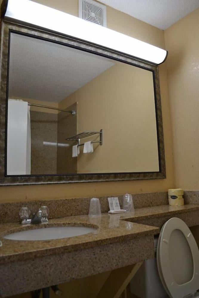 Americas Best Value Inn Smithfield 7/20