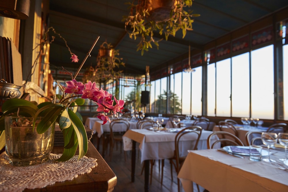 Bellavista Boutique Hotel 56/70