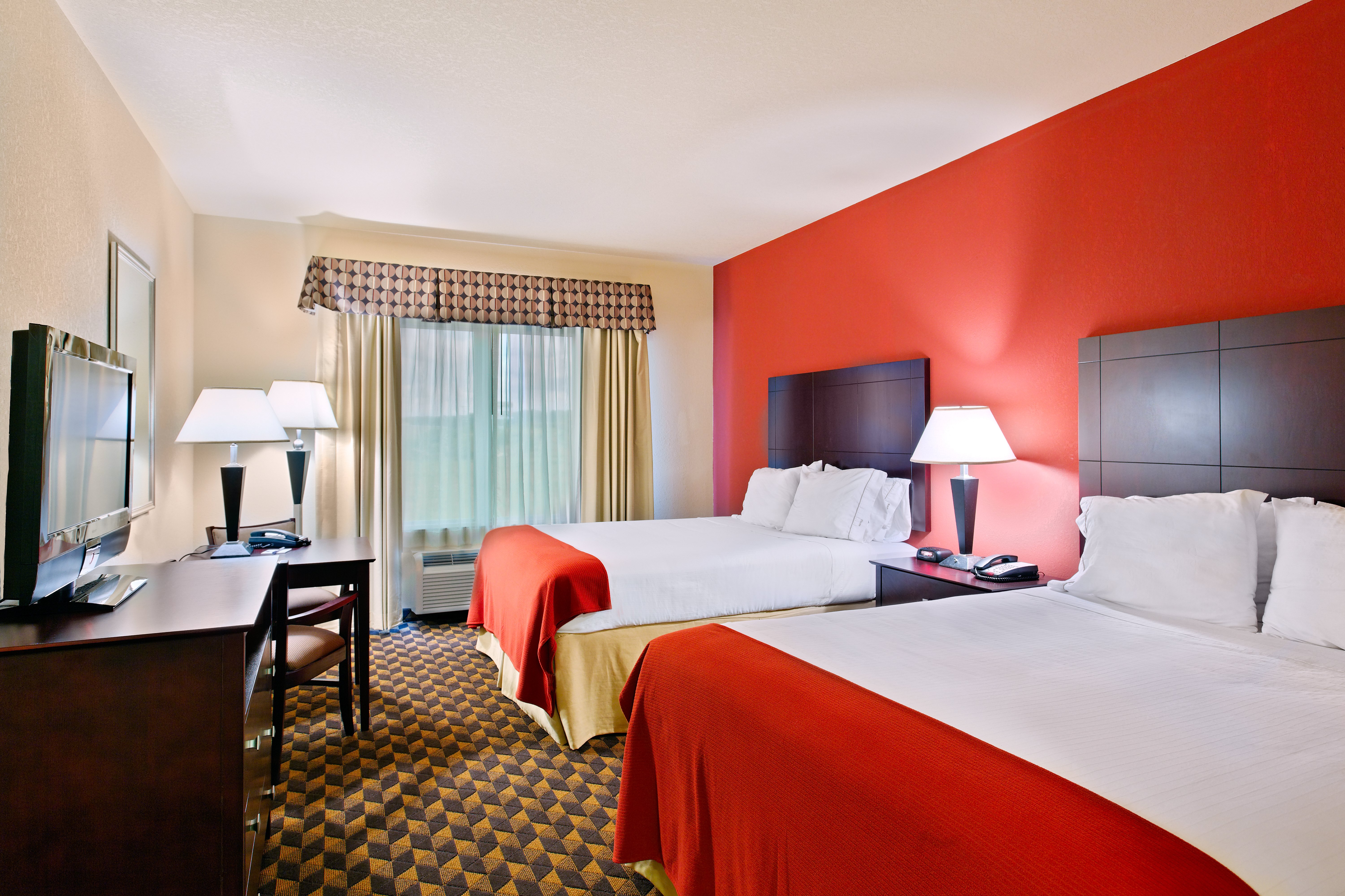 Holiday Inn Express Hotel And Suites Malvern 9/43