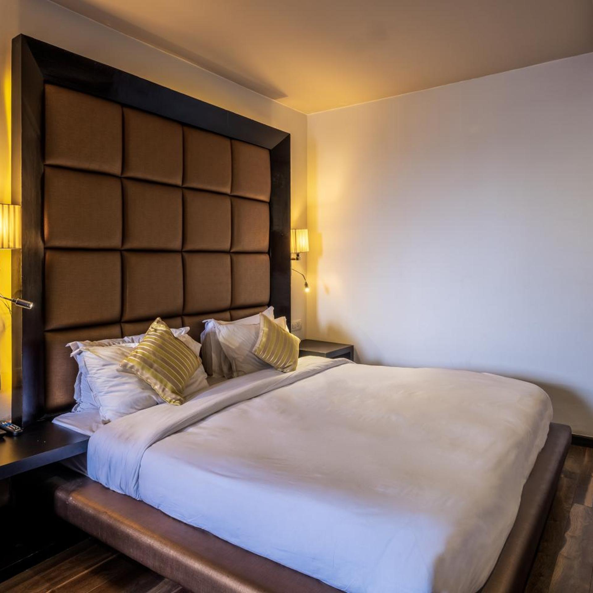 Mahabir Palace 14/40
