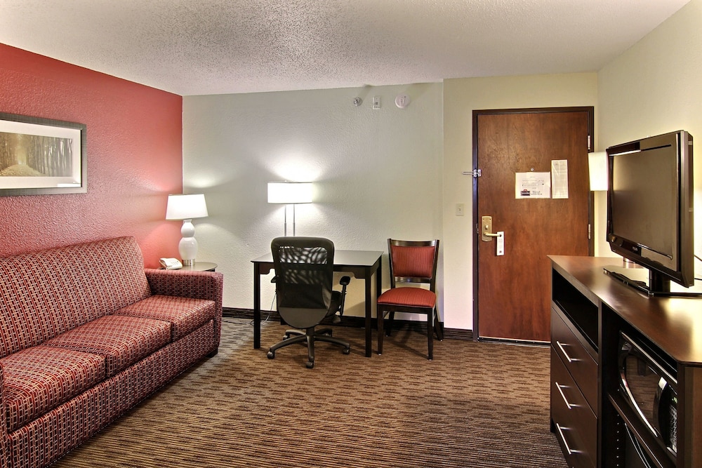 Blossom Hotel & Suites Traverse City 46/64