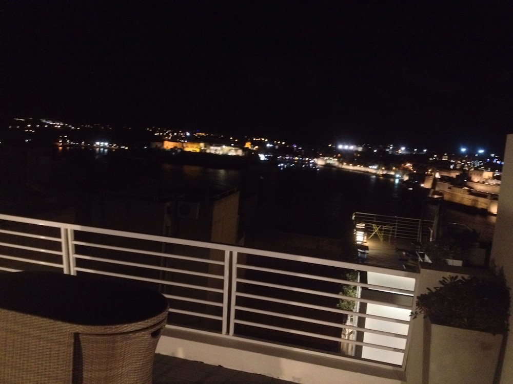 Paulos Valletta 1/50