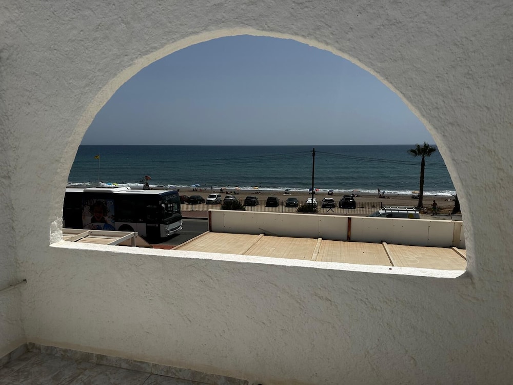 El Flamenco Hostal 52/56