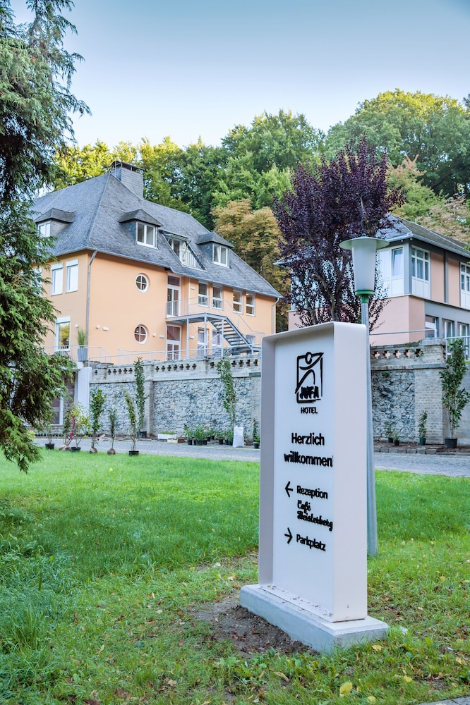 JUFA Hotel Konigswinter Bonn 1/50