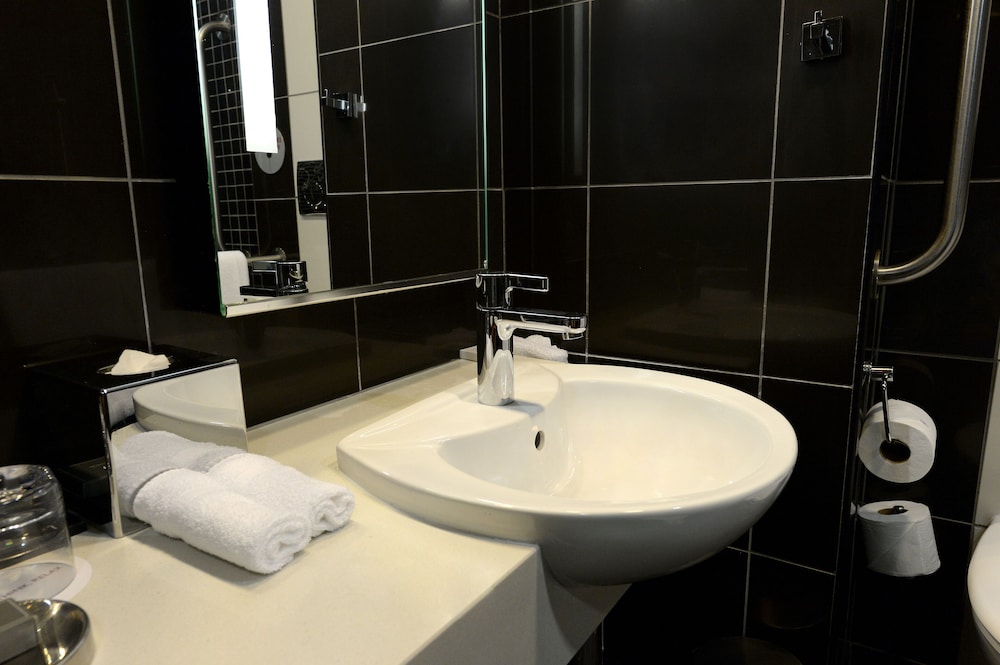 Southern Sun Rosebank 48/50