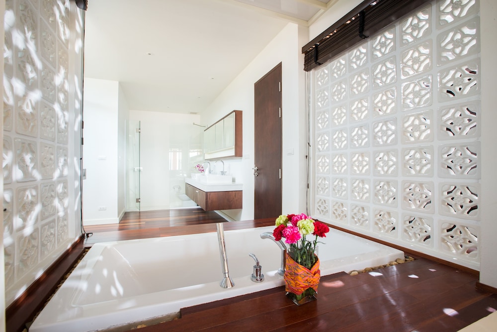 Amatapura Beach Villa 1 32/59