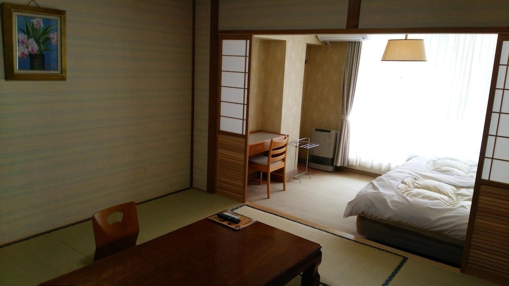 Gensenkan 3/26