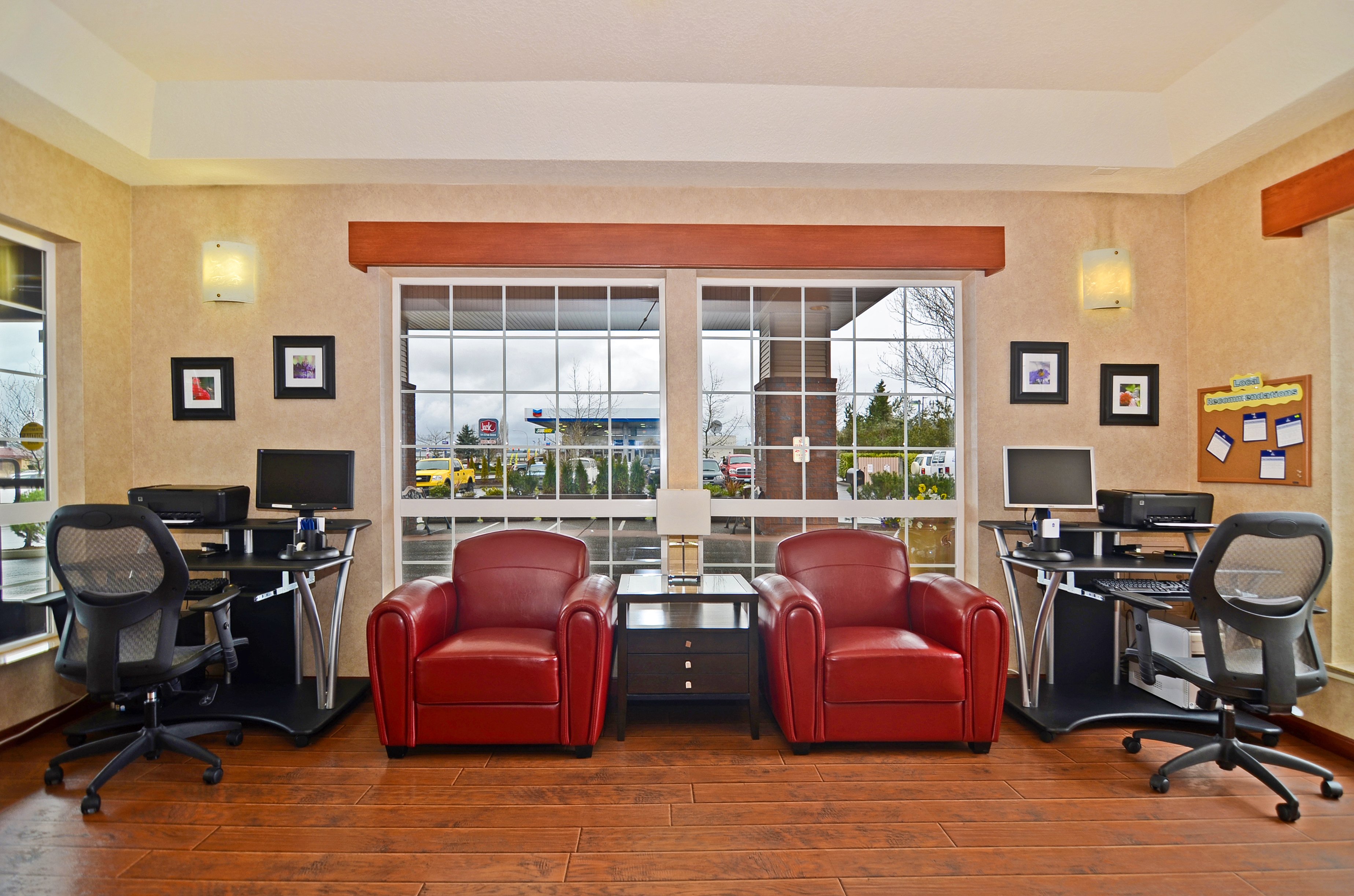 Best Western Plus Park Place Inn & Suites 39/76