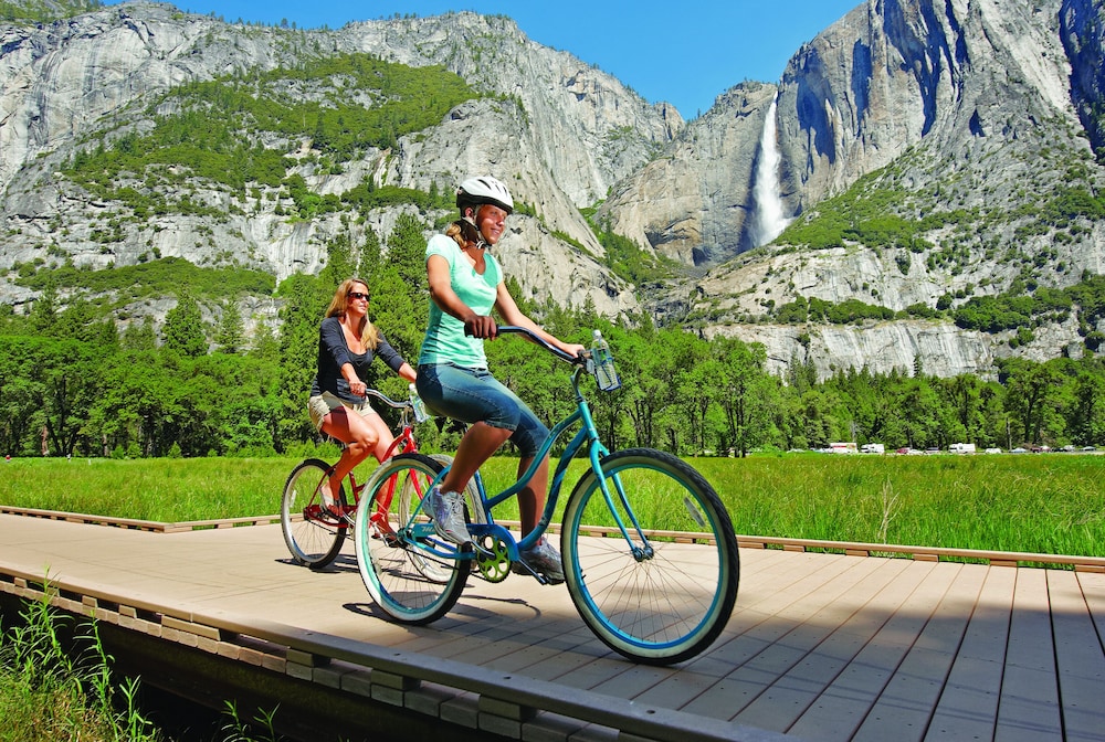 Yosemite Valley Lodge 16/32