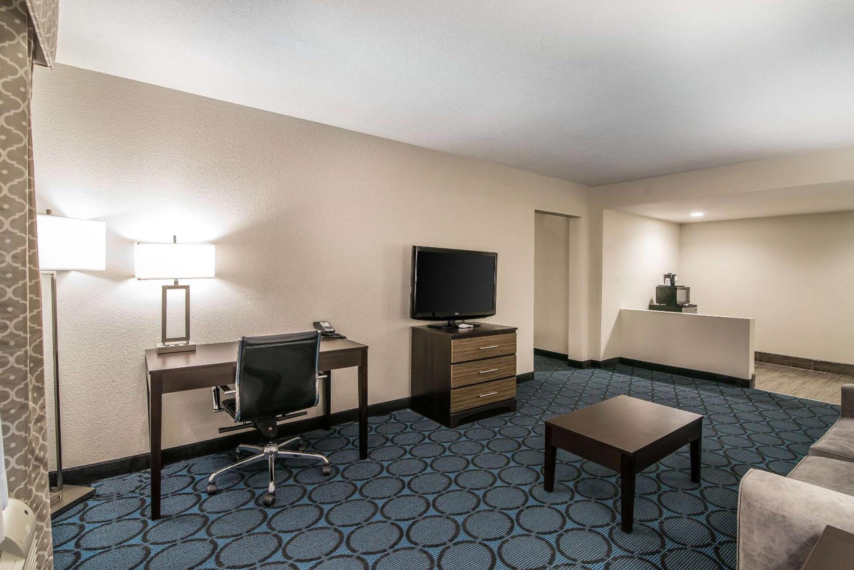 Elevate Hotel at Sierra Blanca 43/50