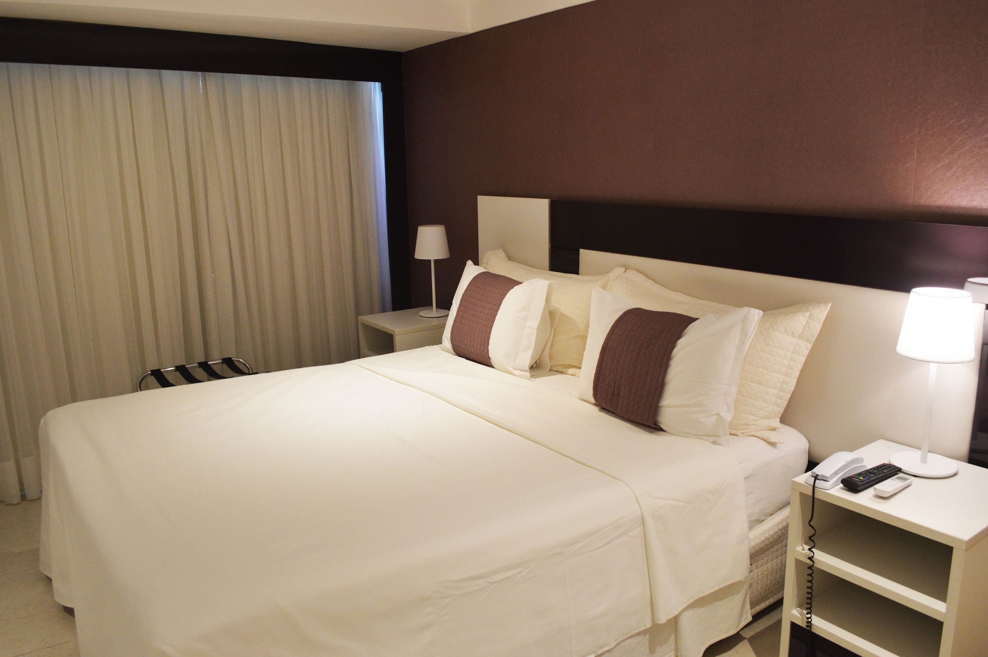 SUITE, SEA FRONT