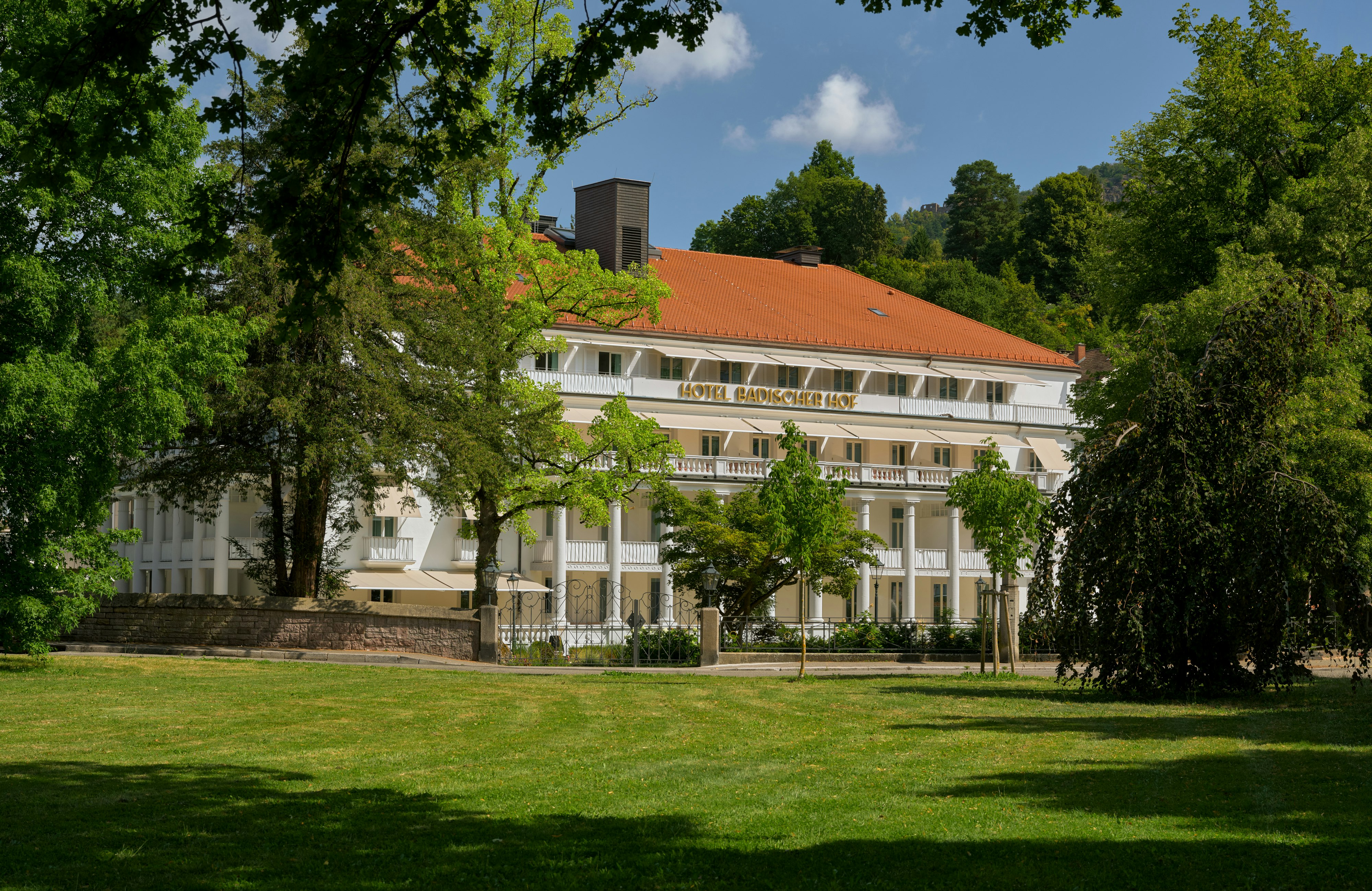 Radisson Blu Badischer Hof Hotel 48/50