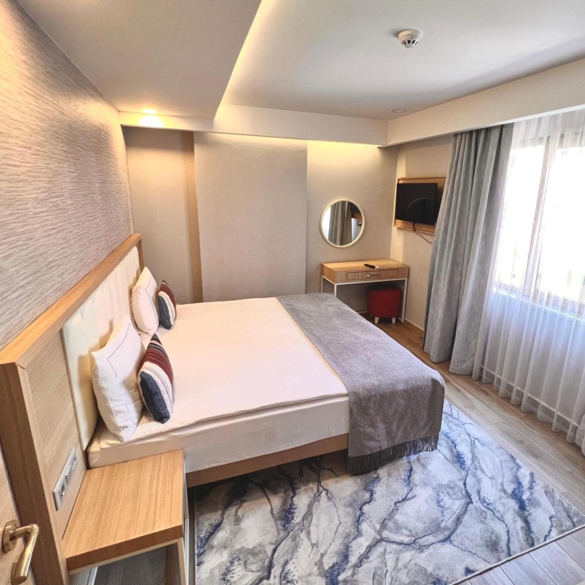 غرفة ديلوكس بسرير كينج، Old Town Point Hotel & Spa Antalya 2/10