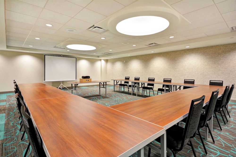 Home2 Suites by Hilton at the Galleria 43/46
