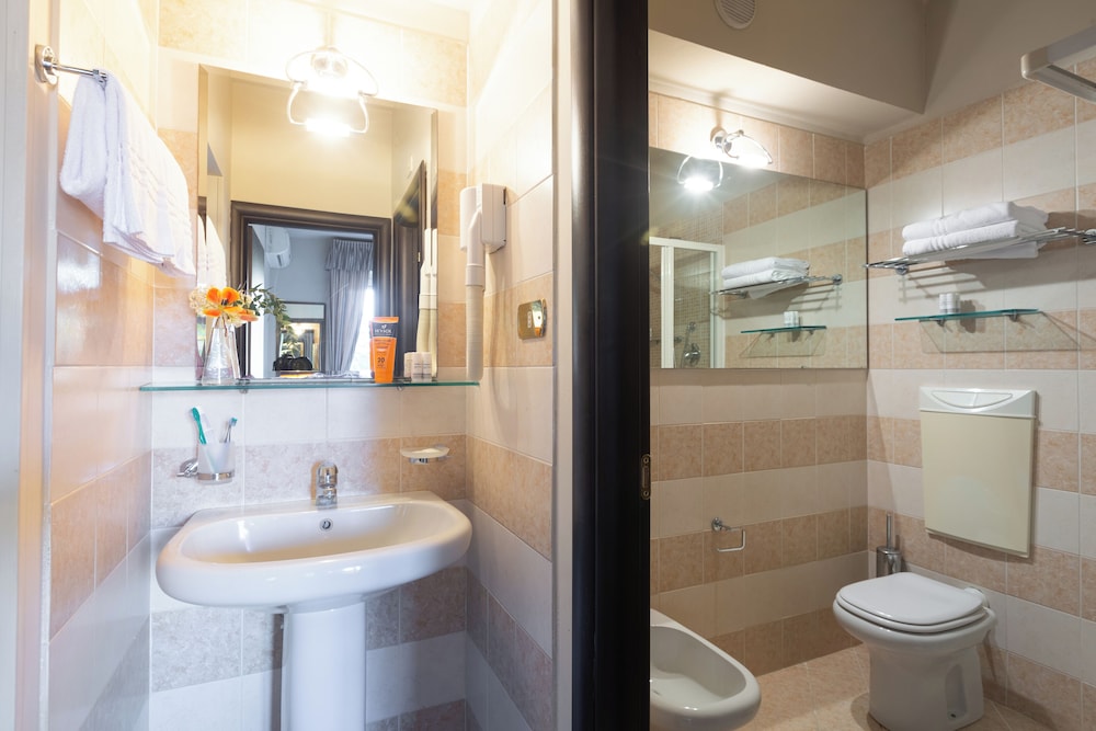 Loano 2 Village Residence Hotel 48/50