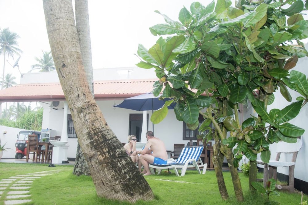 Ashens Beach House 37/50