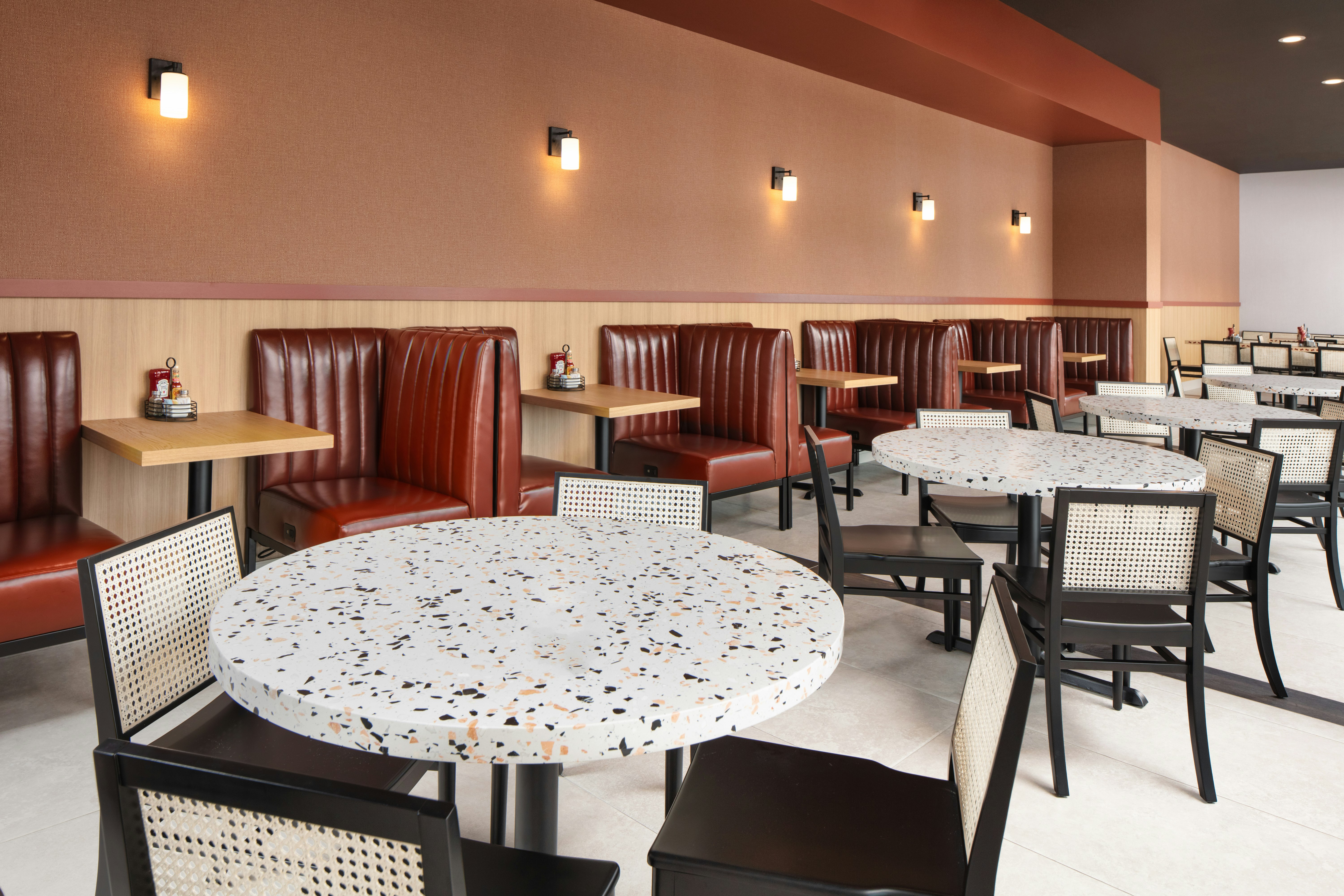 Embassy Suites by Hilton Chattanooga Downtown 30/51