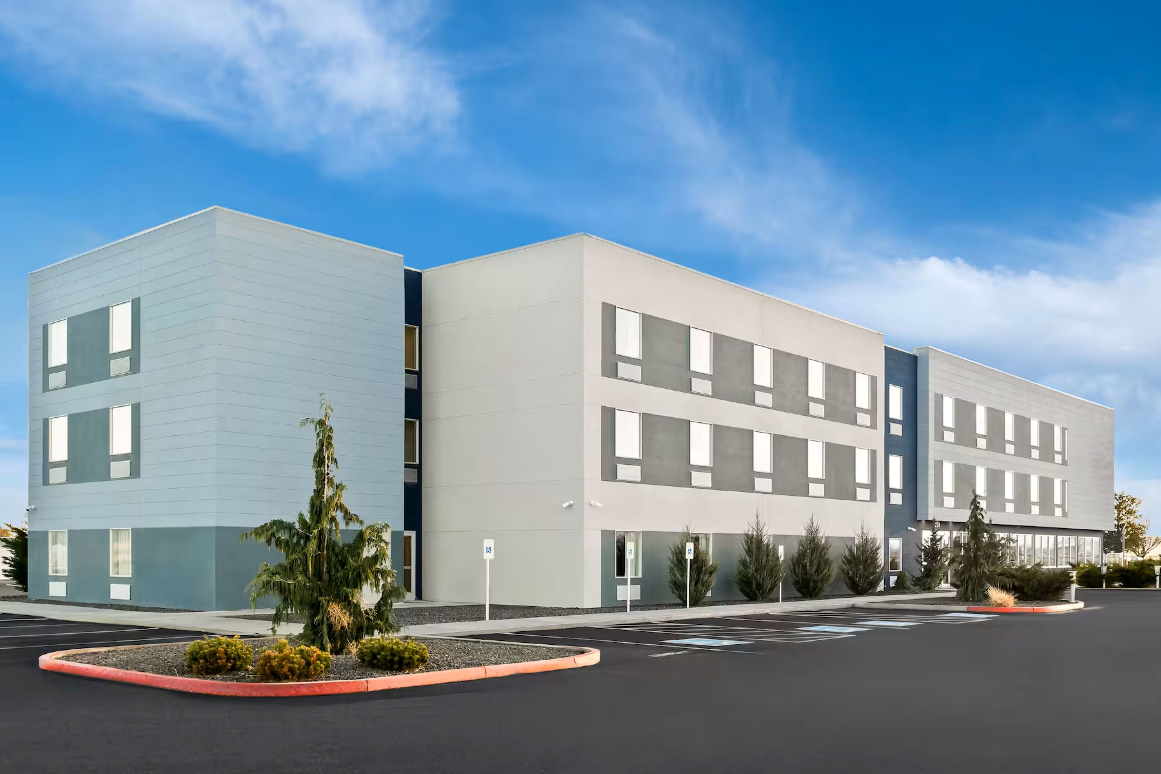 Microtel Inn & Suites By Wyndham George 8/42