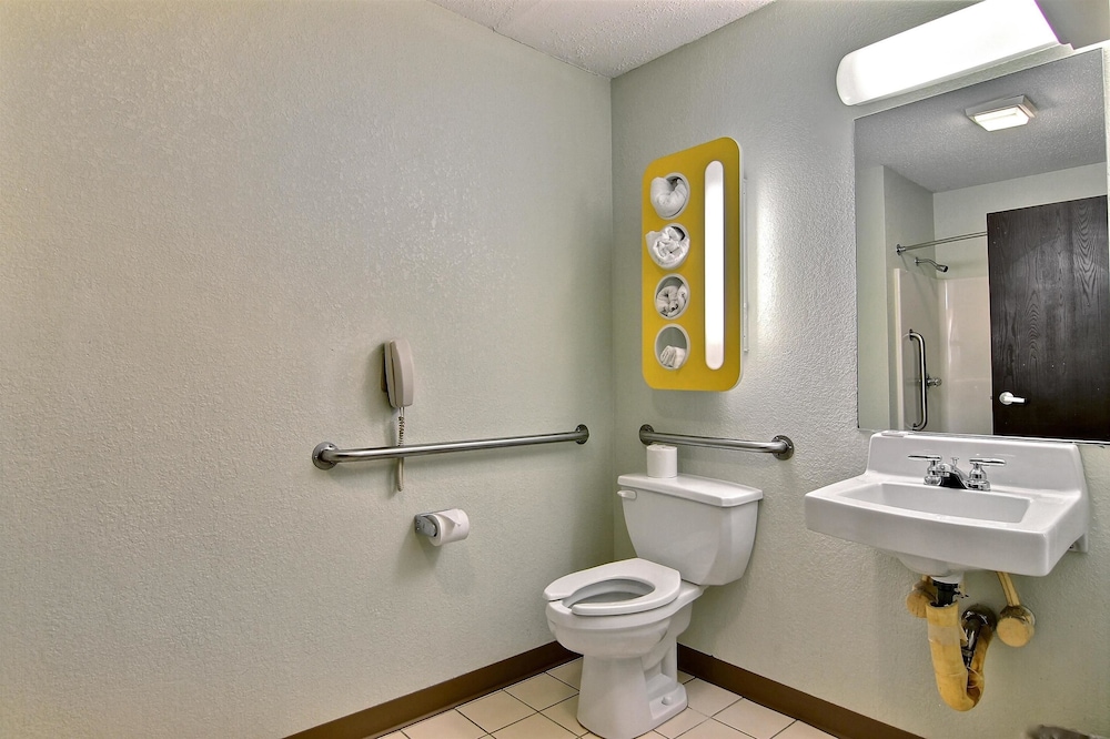 Motel6 Gilman, IL 20/50