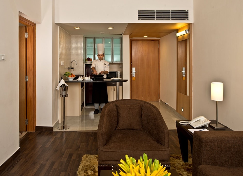 Red Fox Hotel Bhiwadi 17/35