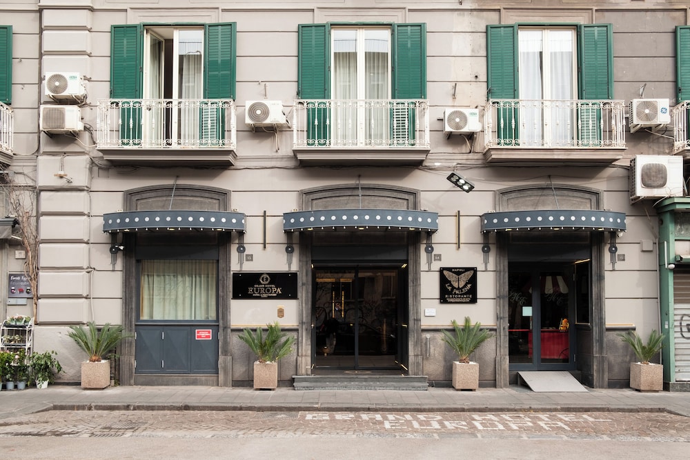 Grand Hotel Europa in NAPLES