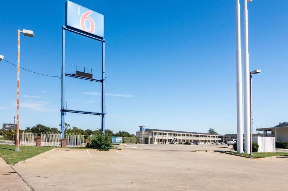 Motel6 Wichita Falls, TX - North 50/63