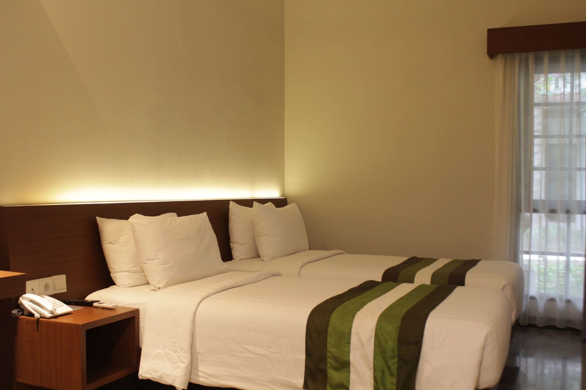 Deluxe, King Bed