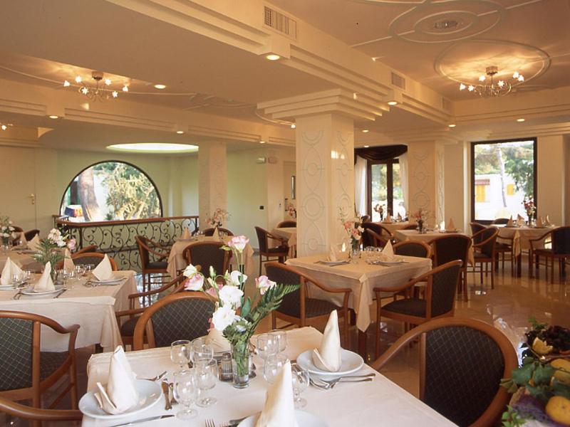 Albergo Villa Hibiscus 47/63