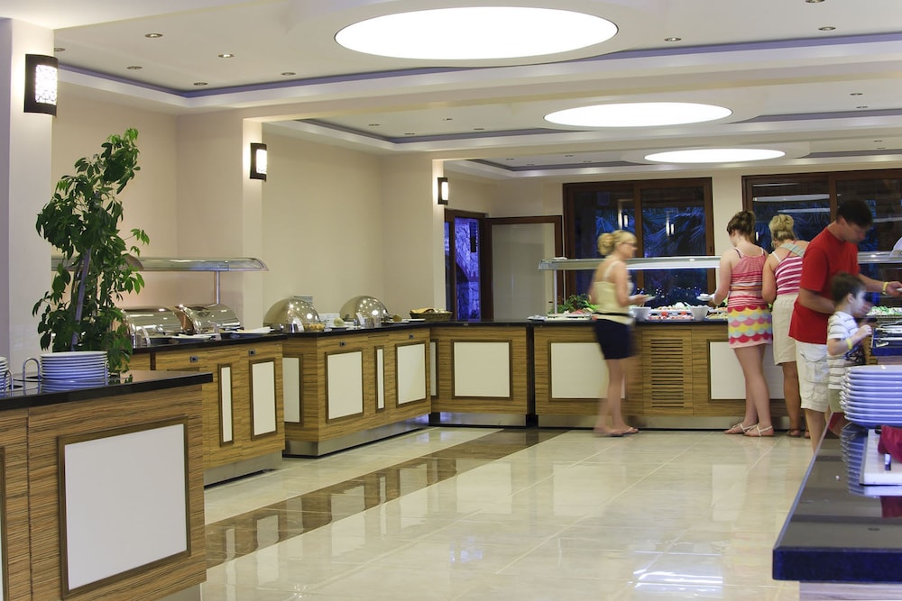 Perdikia Hill Family Resort Villas 8/68