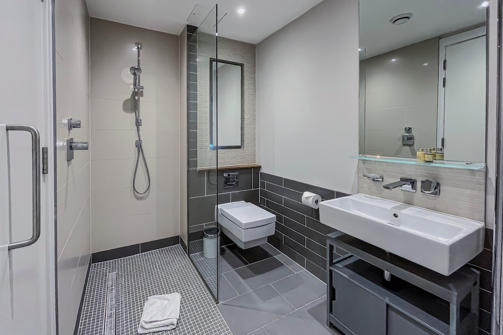 Grays Inn by Aeria Apartments 37/41