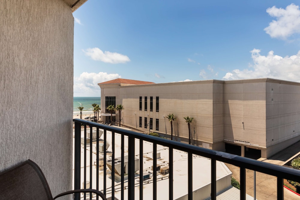 Hilton Galveston Island Resort photo2