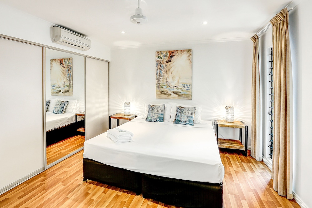2 BEDROOMS, APARTMENT
