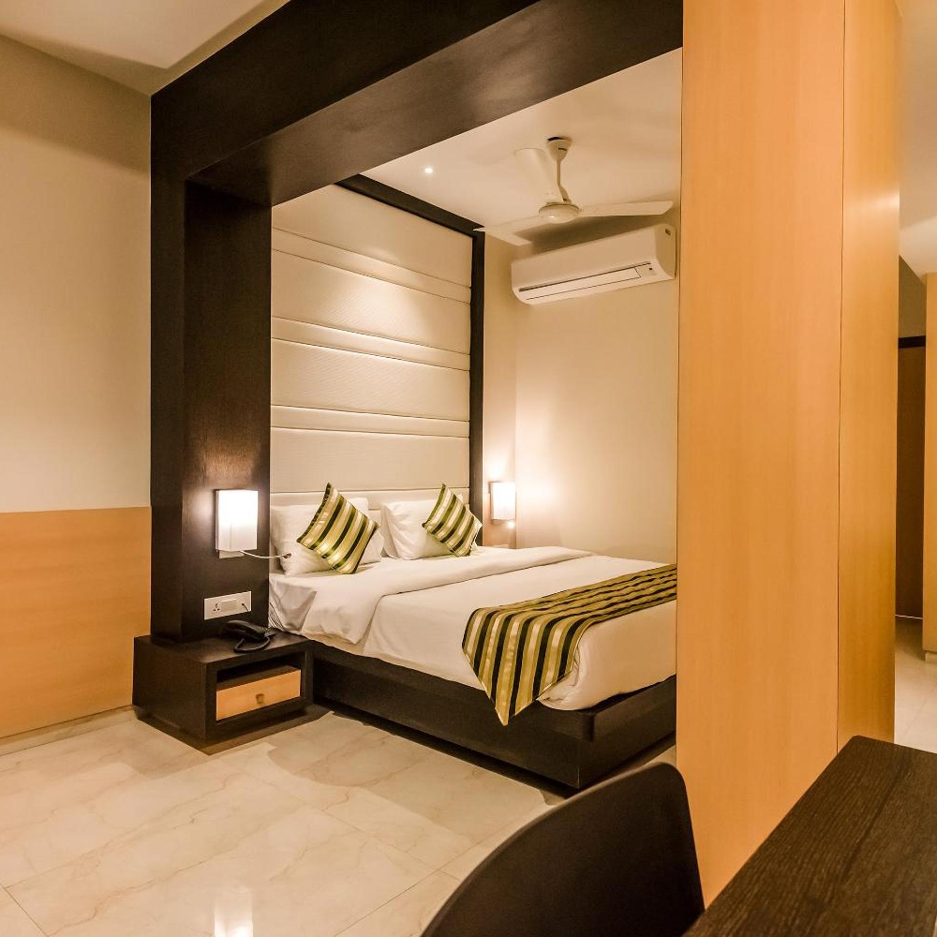 Oyo 8010 Hotel Konar Inn 7/15