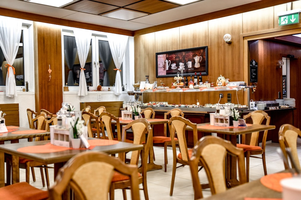 Hotel Blauer Karpfen 30/49