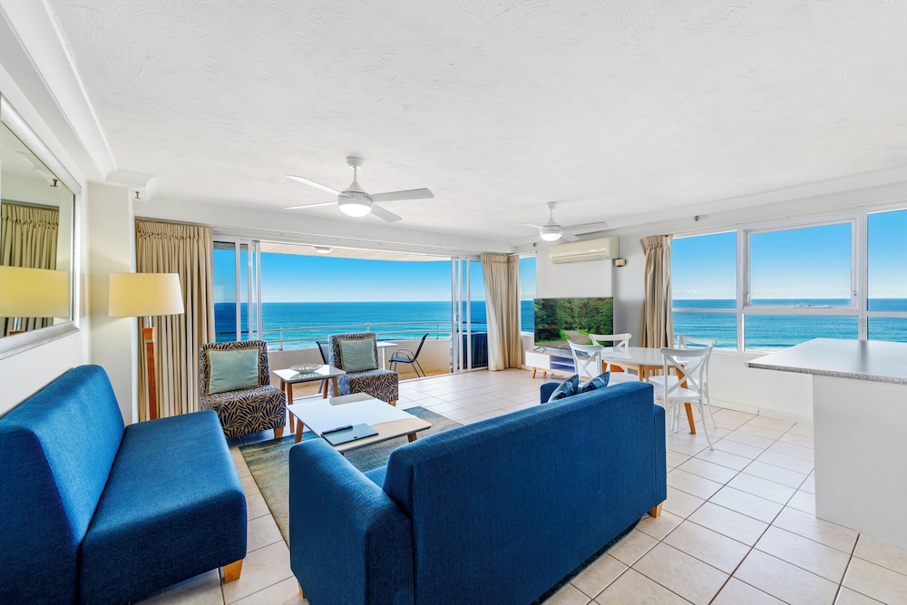 Zenith Ocean Front Apartments 14/50