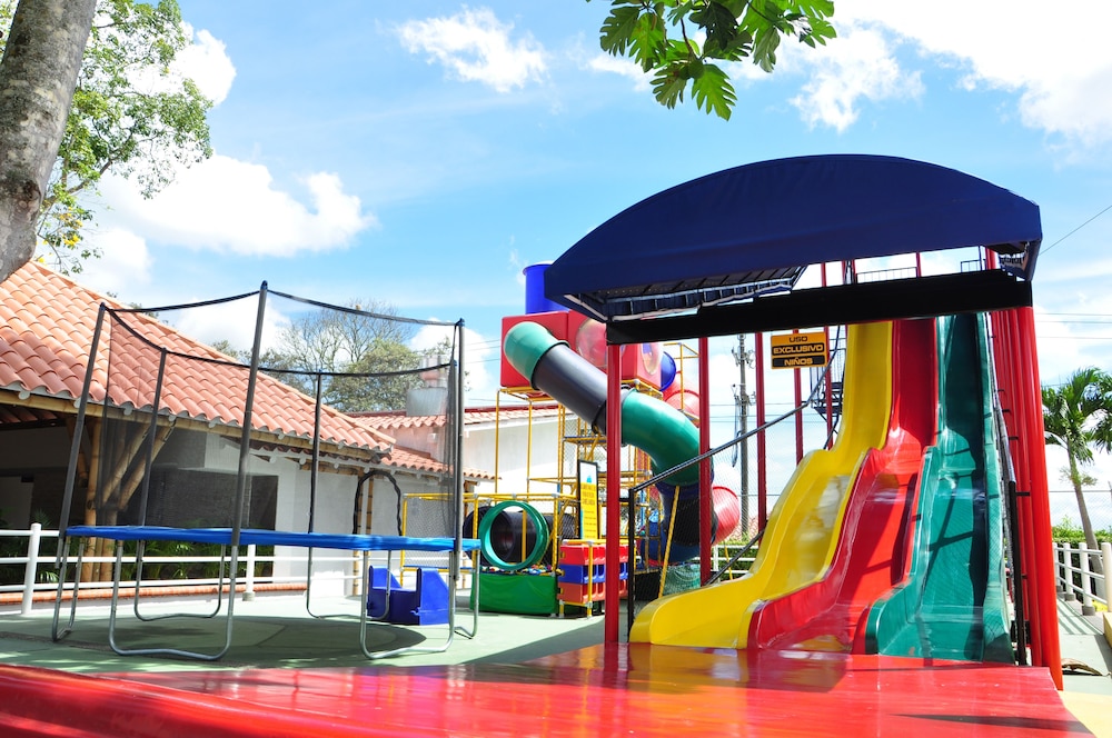 Hotel Campestre Las Camelias 60/71