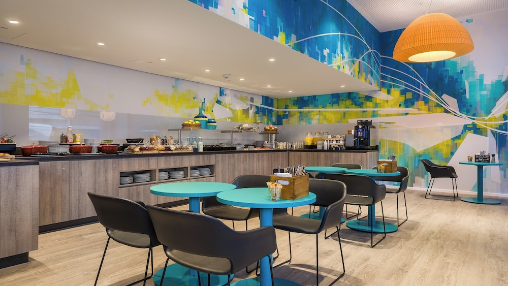 Holiday Inn - the niu, Welly Kiel by IHG 38/47
