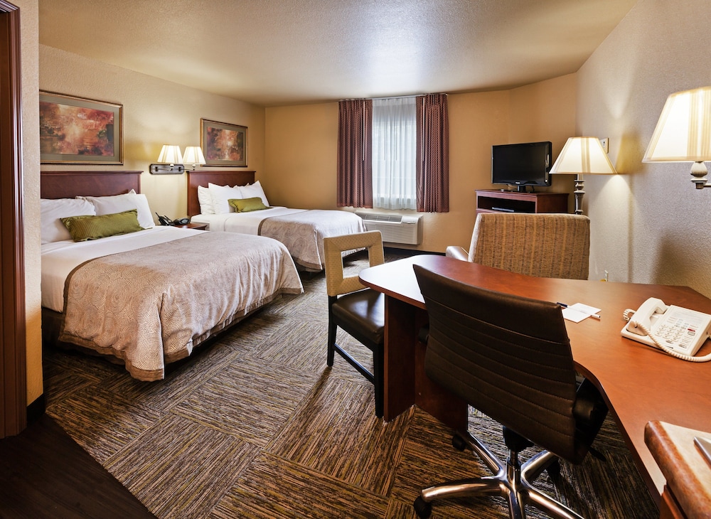 Candlewood Suites St. Robert 18/44