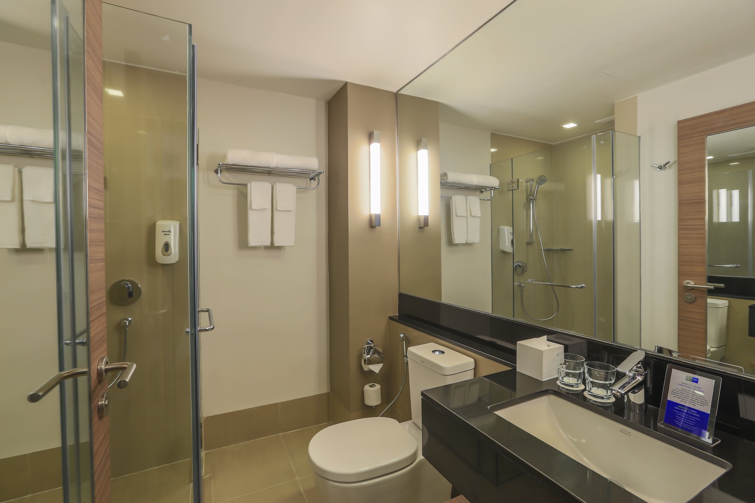 Holiday Inn Express Bangkok Sathorn 75/75